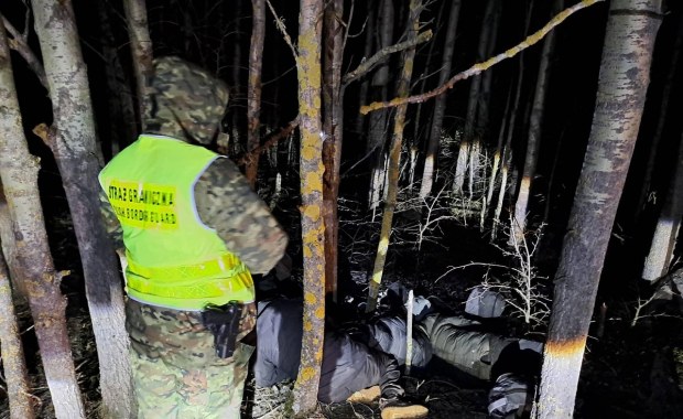 Specjalna skrytka w mercedesie. Grek przewoził nielegalnych migrantów