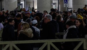 Specjalne środki bezpieczeństwa. Tysiące osób chcą pożegnać Benedykta
