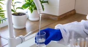 Specyfik okazał się kranówką za 21 mln zł. Oszukali Elektrownię Bełchatów