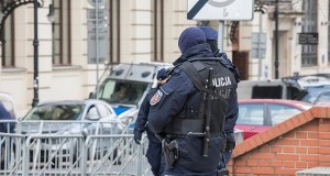 Spektakularna akcja CBŚP. Policjanci obezwładnili mężczyznę na środku ulicy