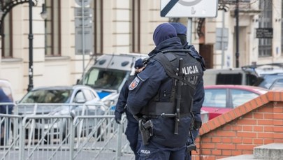 Spektakularna akcja CBŚP. Policjanci obezwładnili mężczyznę na środku ulicy