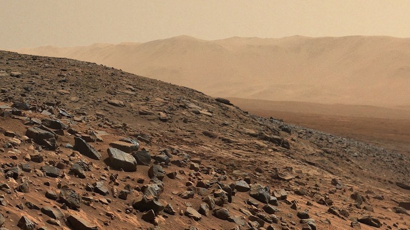 Spektakularne obrazy powierzchni Marsa wykonane przez łaziki NASA [FILM] /Geekweek