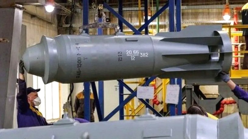 Spektakularny atak rosyjską potężną bombą FAB-1500