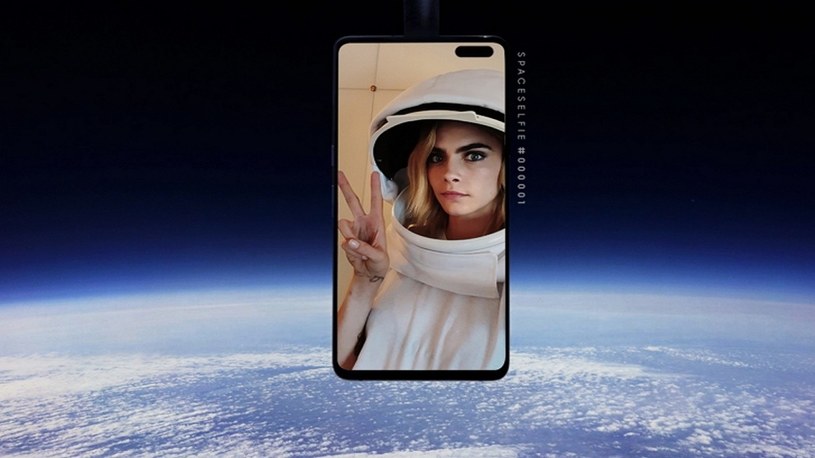 Spelfie, czyli teraz selfie robimy z kosmosu, i to w słusznej sprawie /Geekweek
