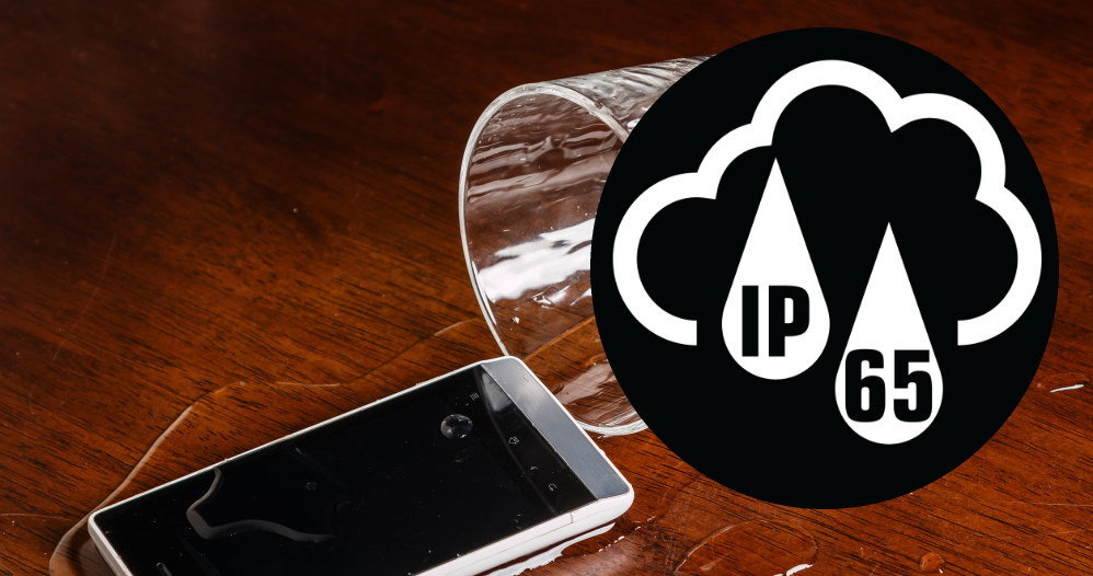 Spełnianie norm IP nie zawsze oznacza, że telefon jest wodoszczelny /123RF/PICSEL