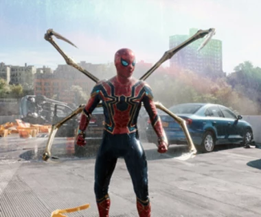 "Spider-Man: Bez drogi do domu": Kontrolowany chaos [recenzja]