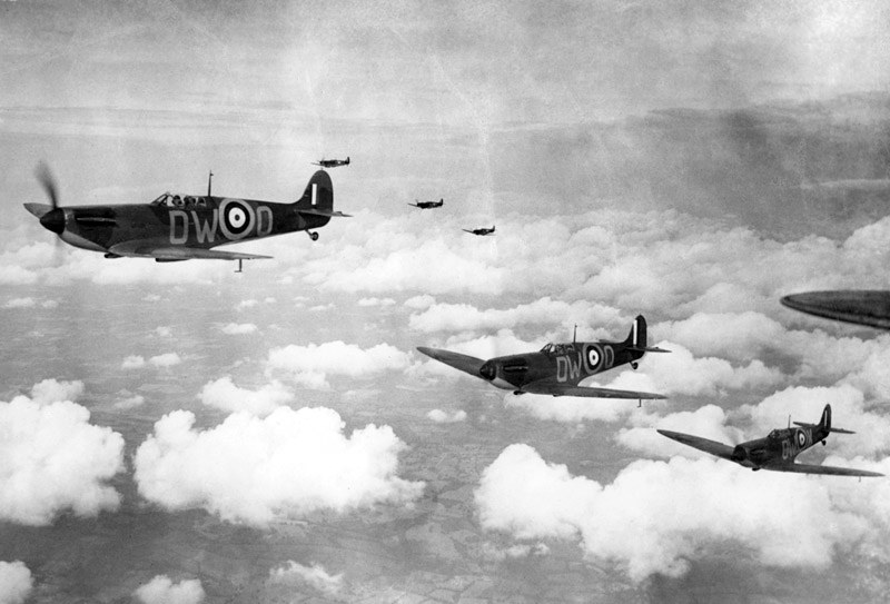 Spitfire z brytyjskiego dywizjonu 610 /domena publiczna