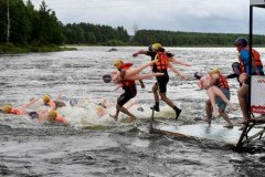 Spływ na lalkach erotycznych odwołany. Nie chciały tego rosyjskie władze