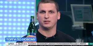 "Spoczywaj w pokoju". Rosyjski ekspert wypił na antenie za śmierć giełdy