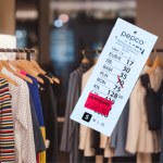 Spojrzała na wyprzedażową etykietę i pogubiła się. Omnibus wciąż sprawia problem sklepom