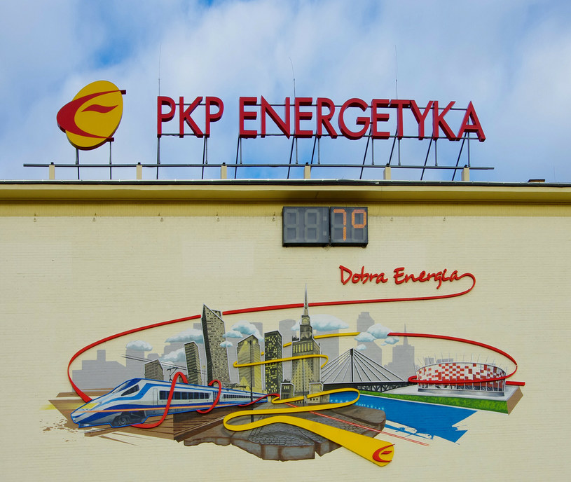 Spółka PKP Energetyka została sprzedana amerykańskiemu funduszowi CVC Capital Partners w 2015 roku /Marek Bazak /East News