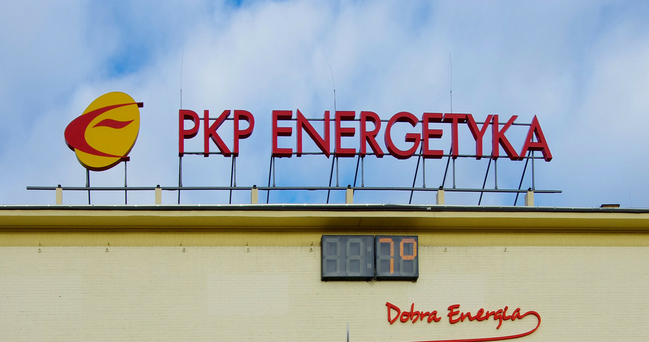 Spółka PKP Energetyka została sprzedana amerykańskiemu funduszowi CVC Capital Partners w 2015 roku /Marek Bazak /East News