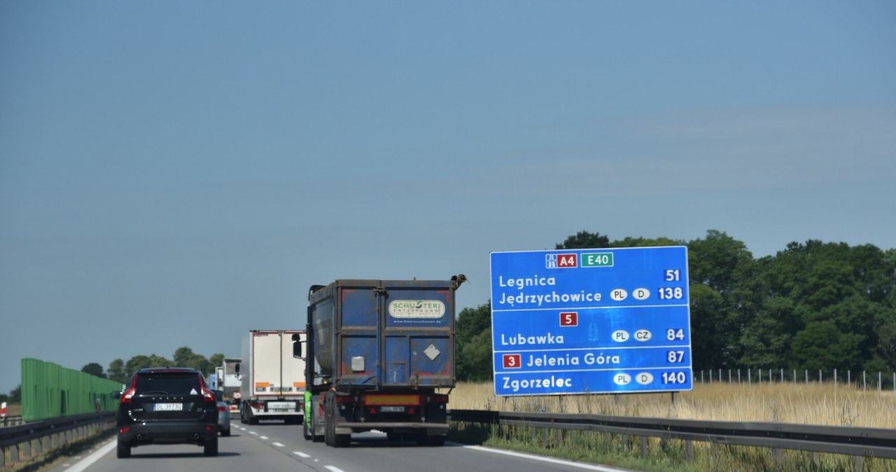 Spór o poszerzenie autostrady A4 na odcinku od Wrocławia do Legnicy /Bartłomiej Magierowski /East News