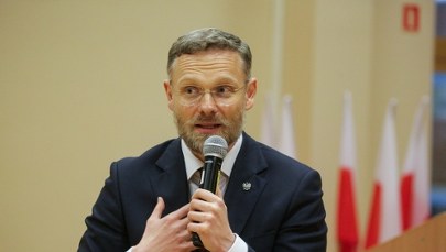 Spór o sędziów Trybunału Konstytucyjnego. Bogucki wezwany na świadka