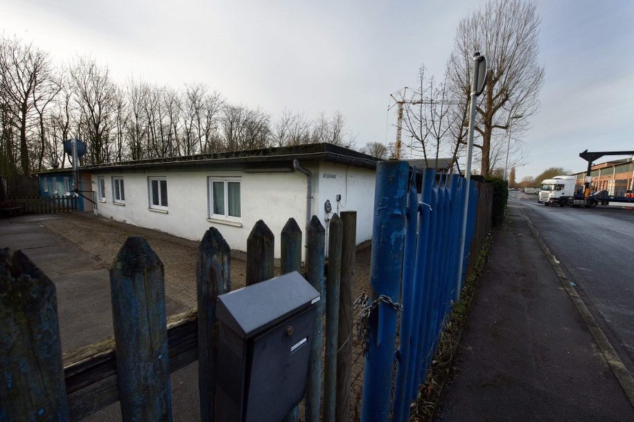 Sporny barak na terenie b. obozu w Buchenwaldzie /BERND THISSEN /PAP/EPA