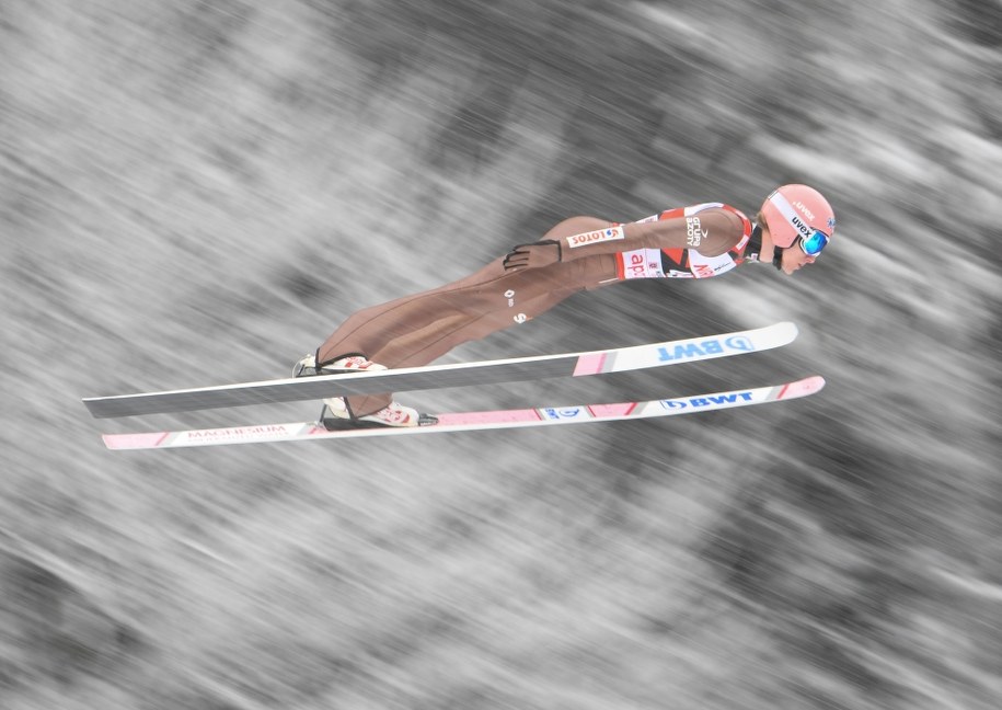 Sportowy tydzień: Wraca Liga Mistrzów. Skoczkowie z ostatnim testem przed Mistrzostwami Świata /ARNE DEDERT  /PAP/DPA