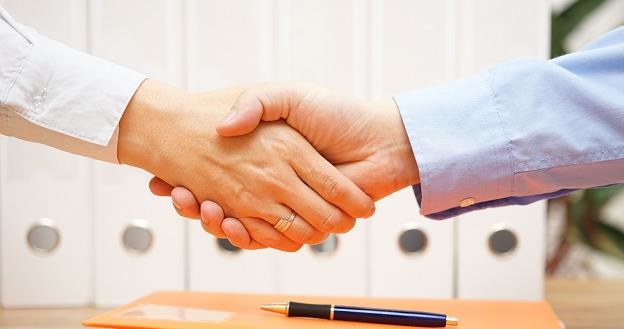 Sposobem na uratowanie majątku może być założenie fundacji /&copy;123RF/PICSEL