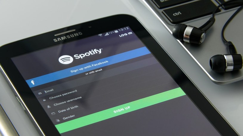 Spotify ma zamiar nasłuchiwać, czego słuchacie w swoich samochodach /Geekweek