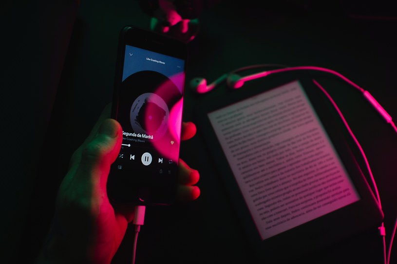 Spotify na swoją platformę wprowadza audiobooki! /Unsplash