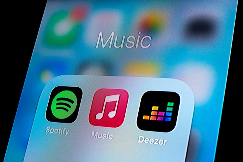 Spotify, Tidal, Apple Music, Deezer - to najpopularniejsze muzyczne aplikacje streamingowe. /Thiago Prudencio/SOPA Images/LightRocket via Getty Images /Getty Images