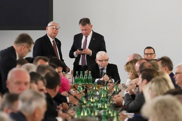Spotkanie Klubu Parlamentarnego Prawa i Sprawiedliwości przed pierwszym posiedzeniem nowego Sejmu /Paweł Supernak /PAP