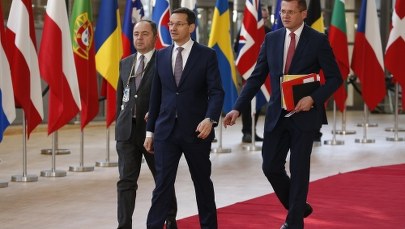 Spotkanie Morawieckiego z Junckerem. "Sygnał, że dialog nabiera tempa"