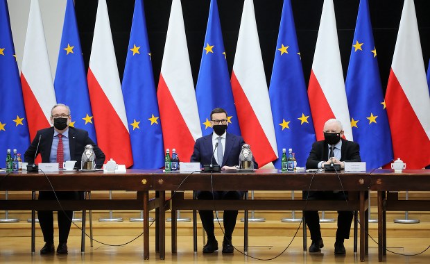 Spotkanie premiera i opozycji. Pracodawcy będą mogli pozywać niezaszczepionych? 