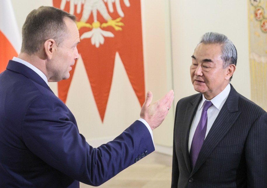 Spotkanie prezydenta Karola Nawrockiego z szefem dyplomacji Chin /Wojciech Olkusnik/East News  /East News