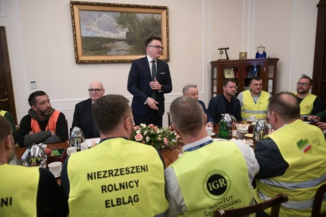 Spotkanie Szymona Hołowni z rolnikami /Marcin Obara /PAP