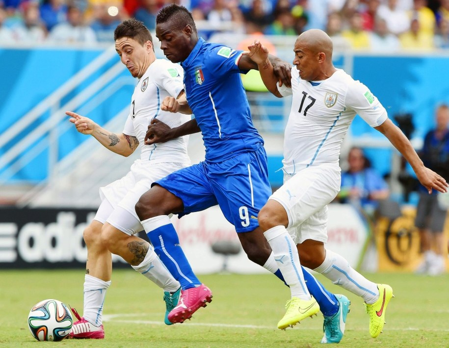 Spotkanie Włochy-Urugwaj /DANIEL DAL ZENNARO  /PAP/EPA