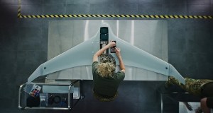 "Spotkanie z dronem w drodze do domu". KE odpowiada na rosyjską próbę zastraszenia