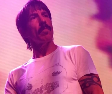 Spotyka się z gwiazdą rocka. Jest od niego młodsza o ponad 30 lat