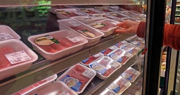 Spożycie mięsa w Niemczech jest średnio dwa razy większe mięsa niż na świecie /Deutsche Welle