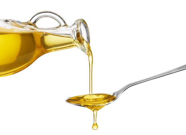 Spożywanie oliwy poprawia funkcjonowanie mózgu. /123RF/PICSEL