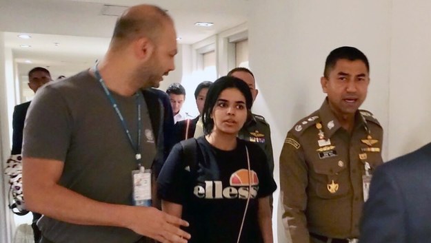 Sprawa Alkunun zaczęła się w sobotę, gdy została zatrzymana na lotnisku w Bangkoku /THAI IMMIGRATION BUREAU HANDOUT /PAP/EPA