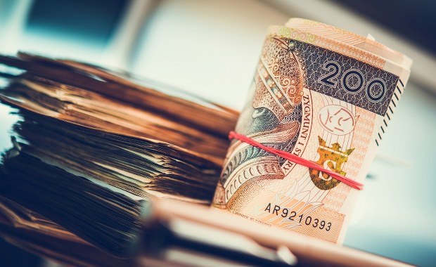 Sprawa dezubekizacji. Państwo przegrywa z byłymi funkcjonariuszami i zwraca miliardy