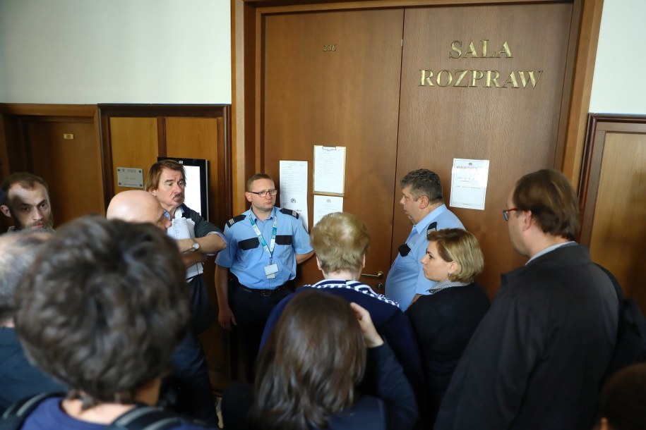 Sprawa o unieważnienie kredytu frankowego odroczona /Rafał Guz /PAP