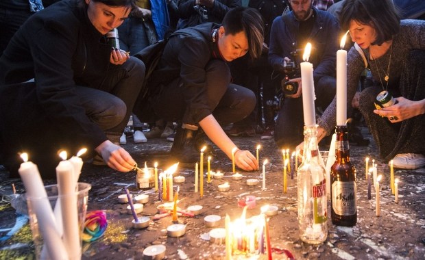 Sprawca masakry z Orlando zadzwonił na numer alarmowy. Złożył przysięgę wierności ISIS