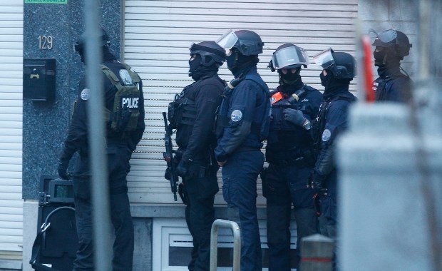 Sprawca strzelaniny w Brukseli to nielegalny imigrant z Algierii