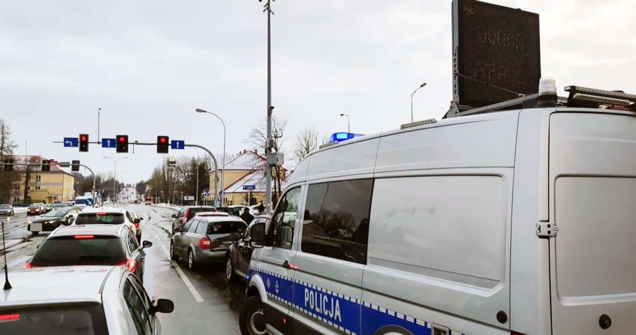 Sprawczyni chwilę wcześniej zdała egzamin /Policja