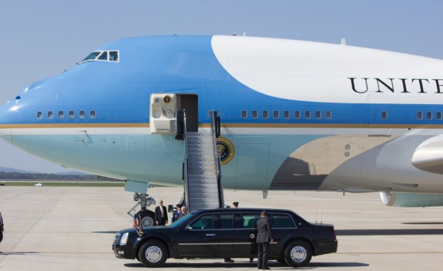 Sprawdź, co prezydencki Air Force One ma na pokładzie