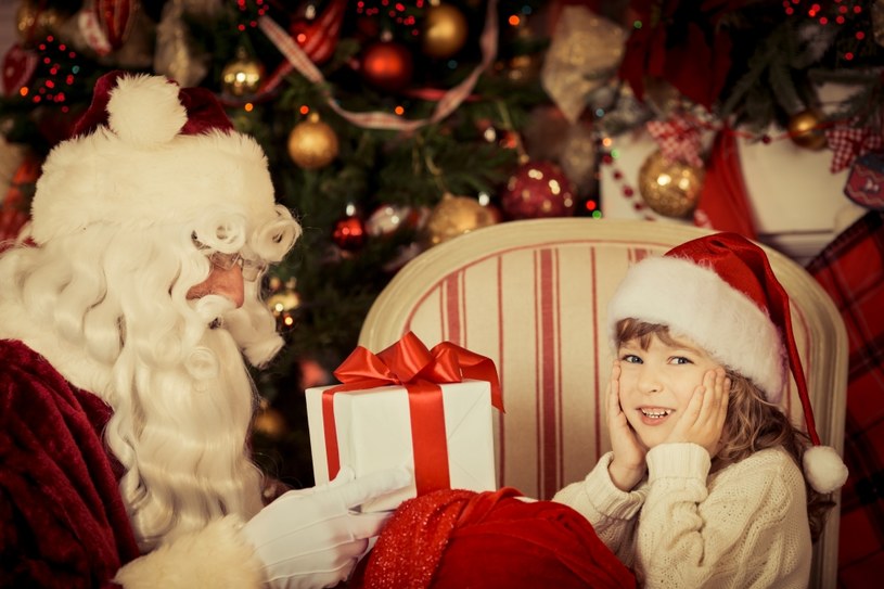 Sprawdź, jaki będzie najodpowiedniejszy prezent dla twojego dziecka. /123RF/PICSEL