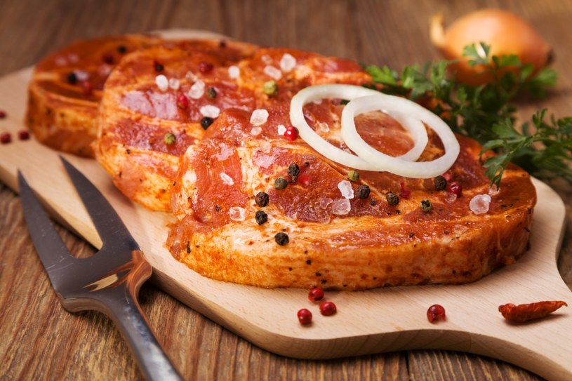 Sprawdź przepis na idealną karkówkę z grilla /123RF/PICSEL