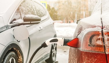 Sprawdzili, ile zasięgu tracą elektryki zimą. Tesla wysoko. Dużym zaskoczeniem auta z Chin