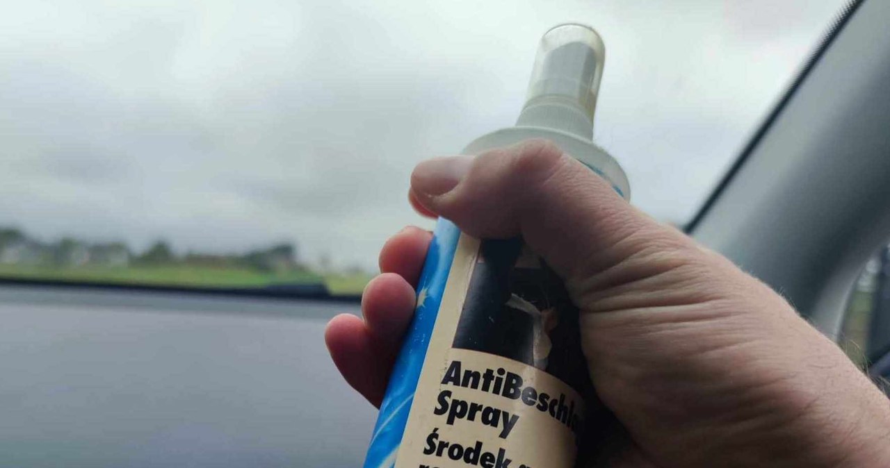 Spray anti-fog czyli środek antyroszeniowy, można kupić w sklepach z chemią samochodową /interia /INTERIA.PL