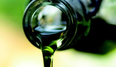 Сприятливо діє на кишківник та печінку. Достатньо однієї чайної ложки на день