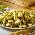 Spróbowałam na Sycylii, teraz robię regularnie. Pesto idealne do makaronu i pizzy
