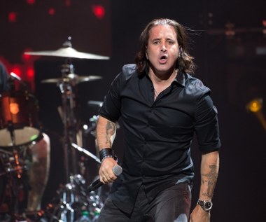 Sprzedał miliony płyt, cudem przeżył wypadek i… groził zabiciem prezydenta. Scott Stapp skończył 50 lat