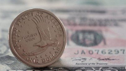 Sprzedawali zwykłe monety zamiast kolekcjonerskich. Wyłudzili ponad 100 tys. zł