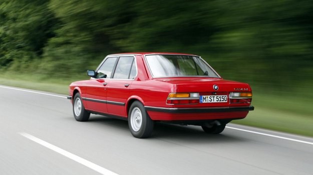 ...sprzedawanym w USA aż do czasów poprzedniej serii 3 (E90). /BMW
